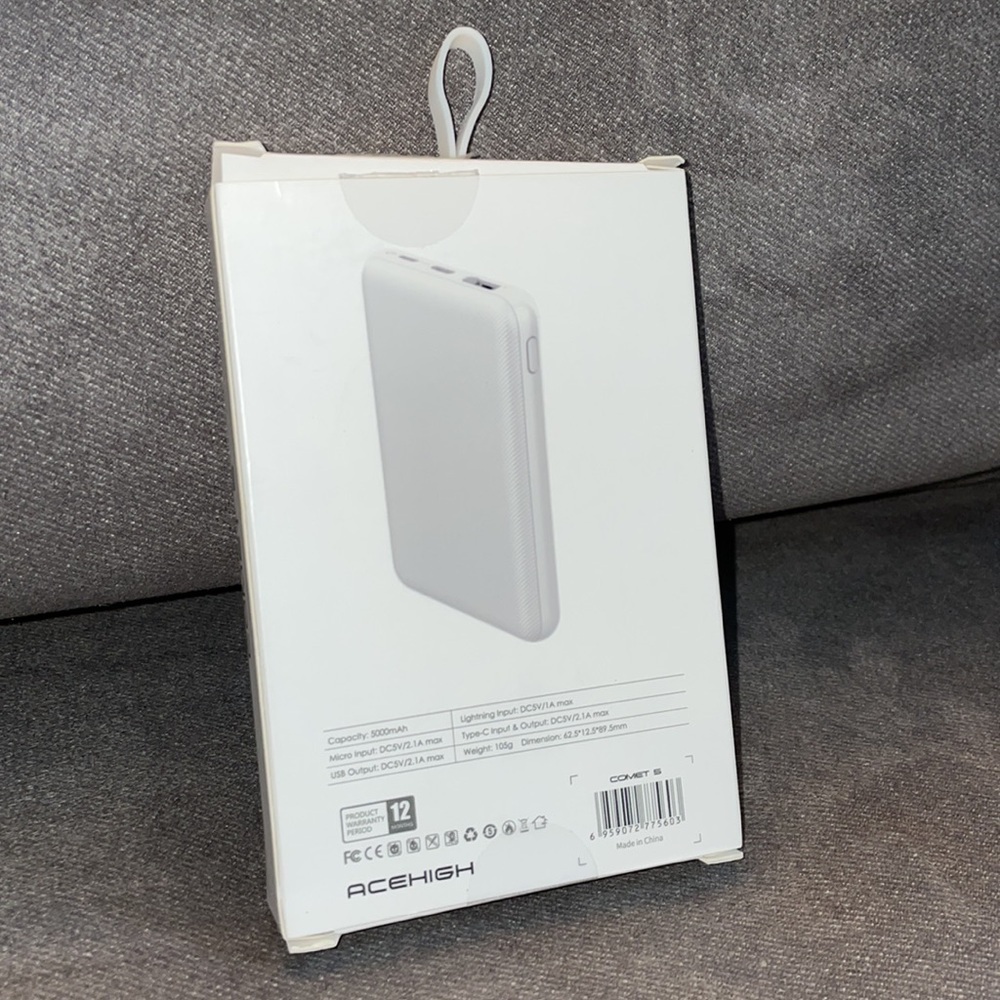 Comet 5.  Mass insight power bank​ - Picture 2 of 4